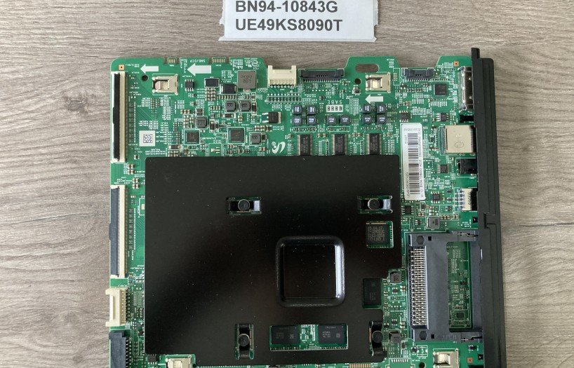 BN94-10843G UE49KS8090T