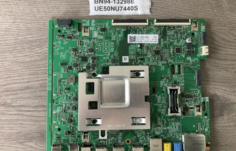 BN94-13298E UE50NU7440S