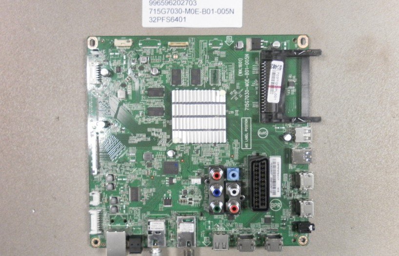 996596202703 715G7030-M1A-B01-005N 32PFS6401