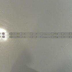 VG7XNX 4C-LB320T-VHM LVW320CSDX E13-V9 LE32F600T