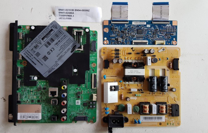 BN41-02353B BN94-09599Z BN41-02446A T550HVN08.3 UE32J5500